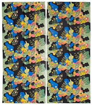 491. A pair of Josef Frank 'Anakreon' linen curtains by Svenskt Tenn.