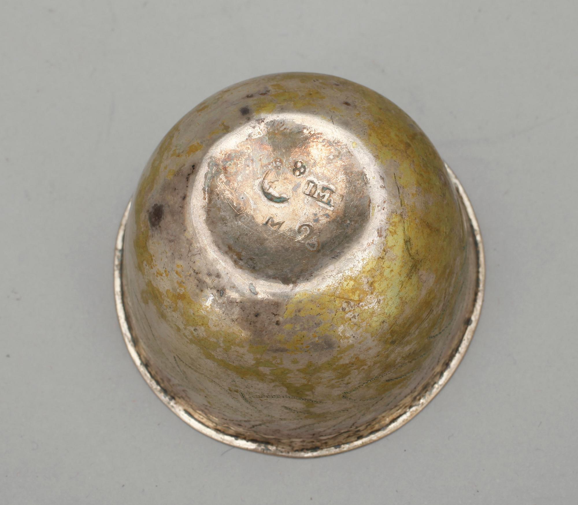 SUPKOPP samt BÄGARE, silver, bla troligen Jacob Monet, Kristianstad, 1794. Total vikt ca 63 gram.