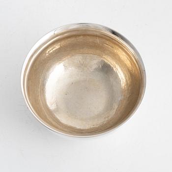 Tapio Wirkkala, sterling silver bowl TW 341, Kultakeskus, Hämeenlinna 1972. Design year 1966.