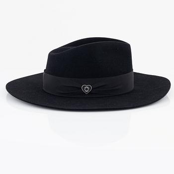 Hermès, hat, size 59.