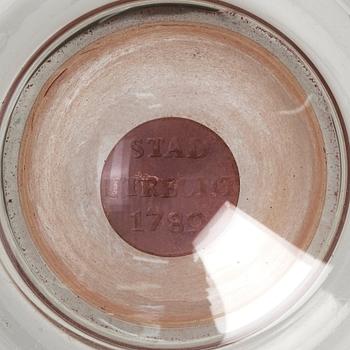 Bägarglas, två stycken. Holland, sent 1700-tal.