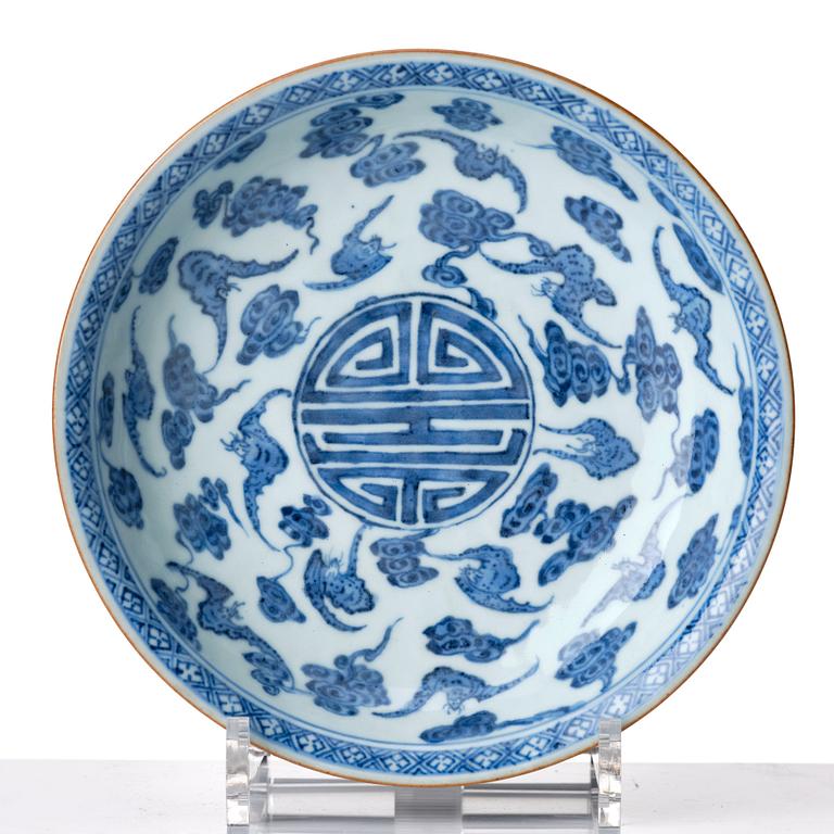 A blue and white tazza, Qing dynasty, 19th Century.