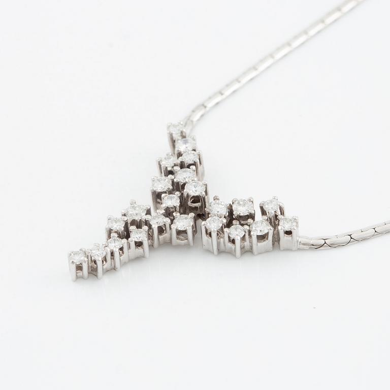 Necklace, 18K white gold with brilliant-cut diamonds.