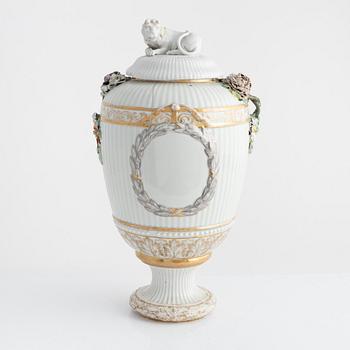 A porcelain urn, Royal Copenhagen, Denmark, 19th century.