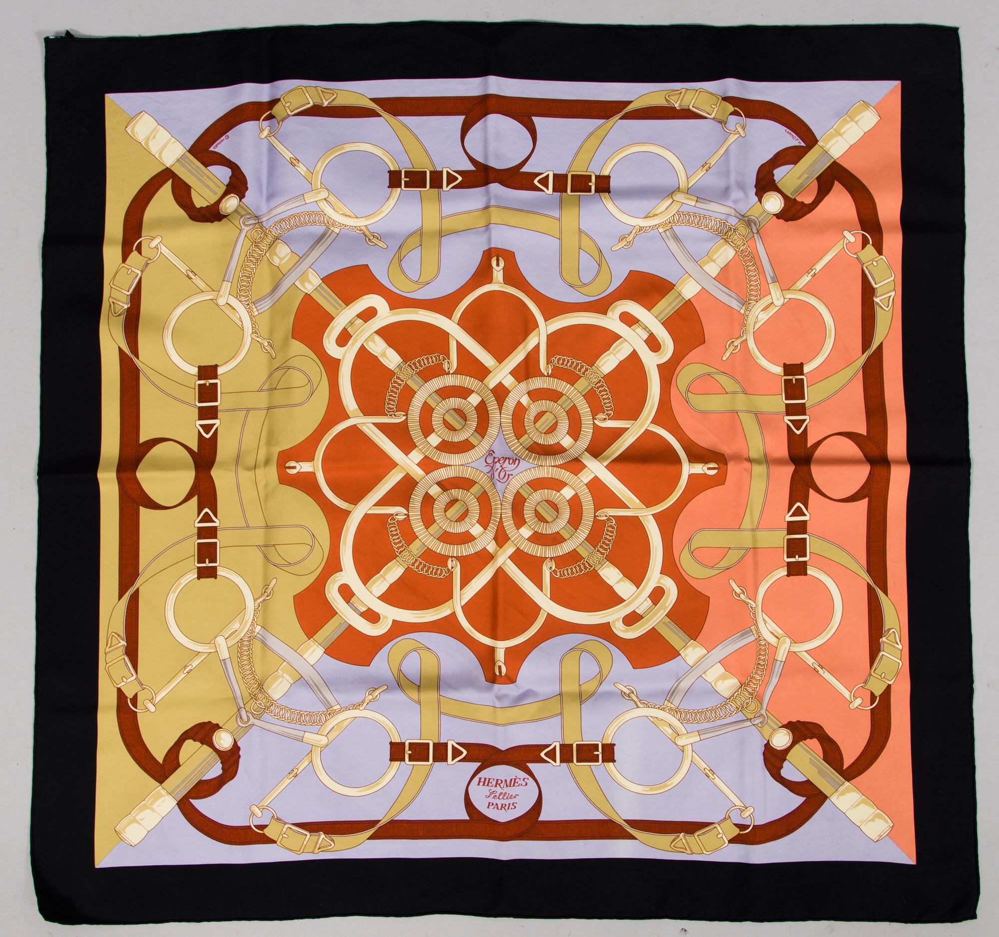 HERMÈS, SILKKIHUIVI JA KAULAHUIVI.
