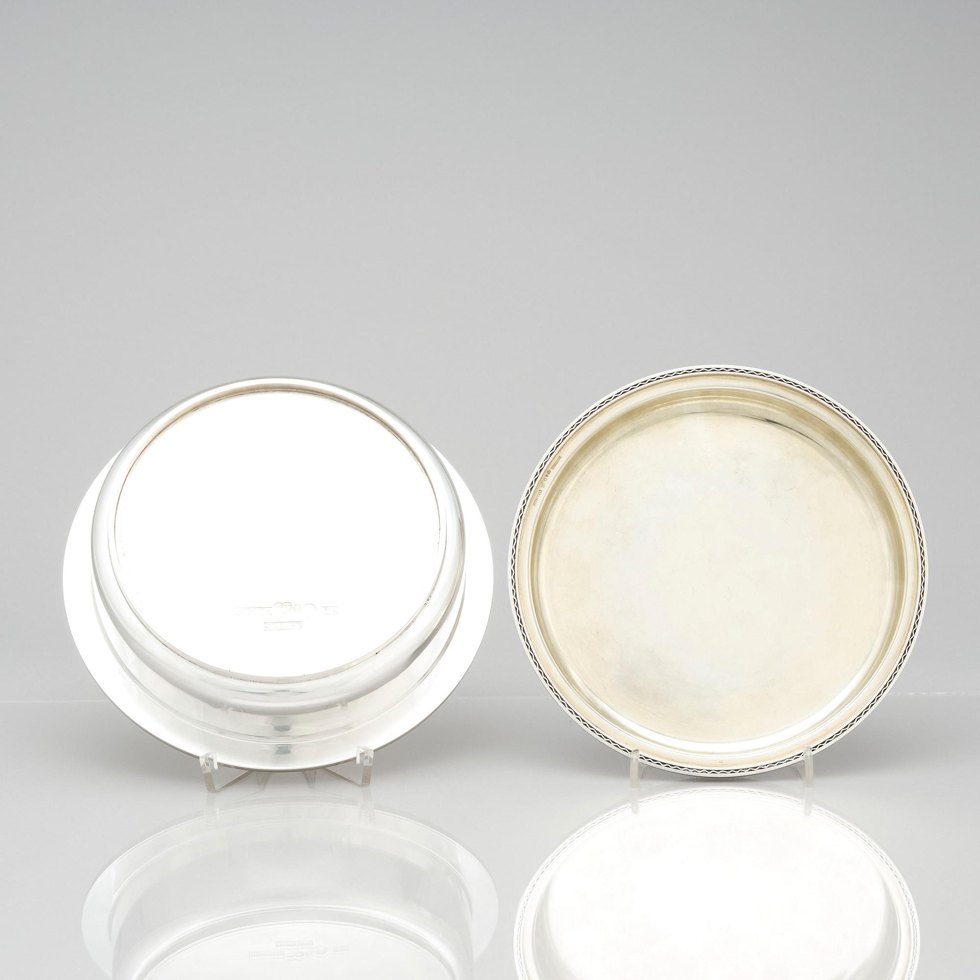 Atelier Borgila, a sterling silver lidded dish, Stockholm 1974.