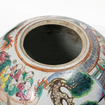 Kruka med lock, porslin, Kina, sen Qingdynasti.