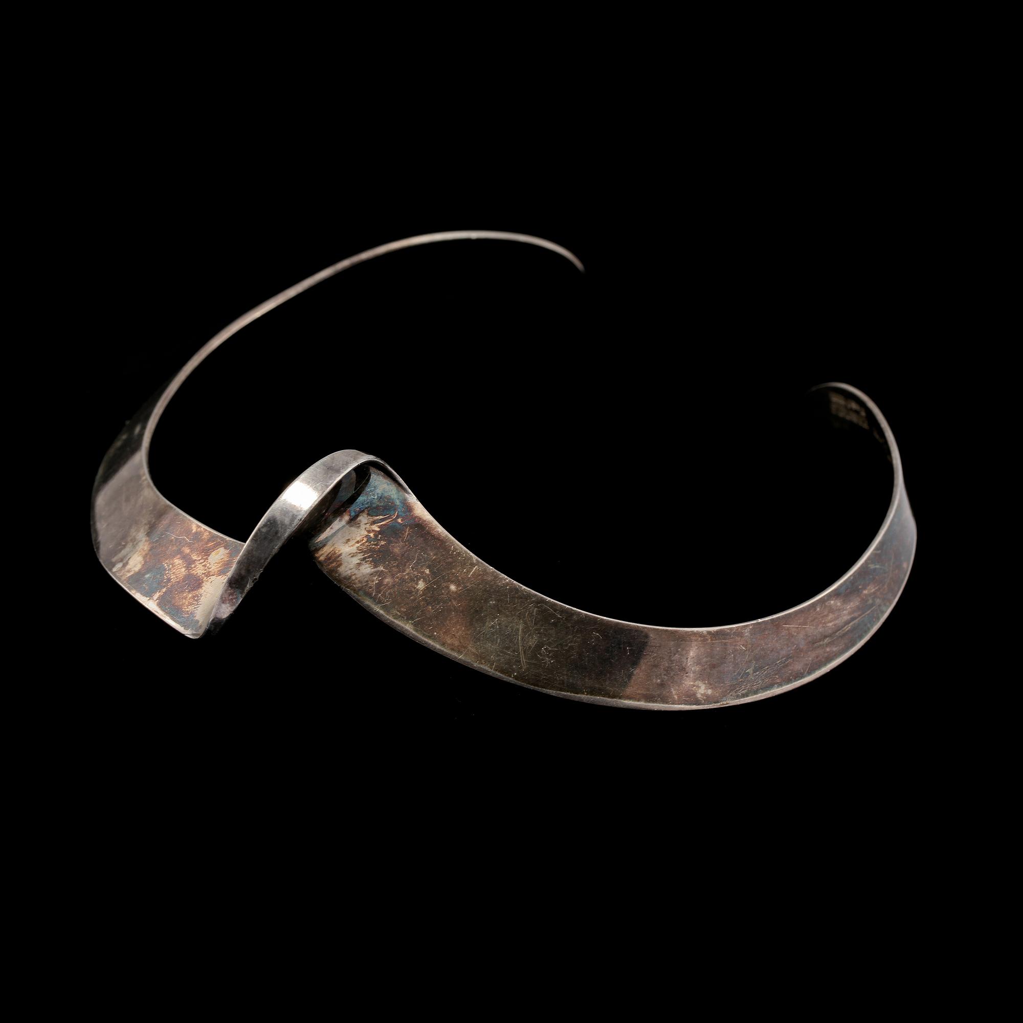 COLLIER, sterlingsilver, K E Palmberg för Alton, Falköping, 1975. Vikt 45 g.