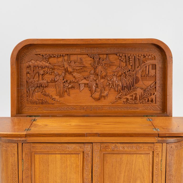 A Chinese cabinet, 1930s.