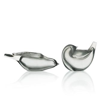 108. Tyra Lundgren, two glass birds, Venini, Murano, Italy 1940's-50's.