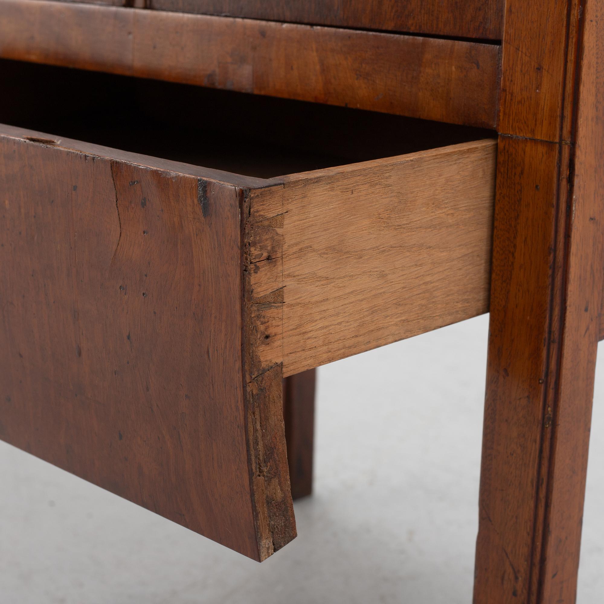 A bedside cabinet, 19th century.