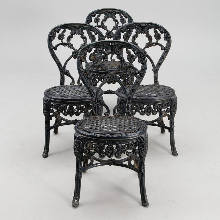 An early 20th century five piece garden suite for Porin Konepaja (Björneborgs Mekaniska Werkstad).