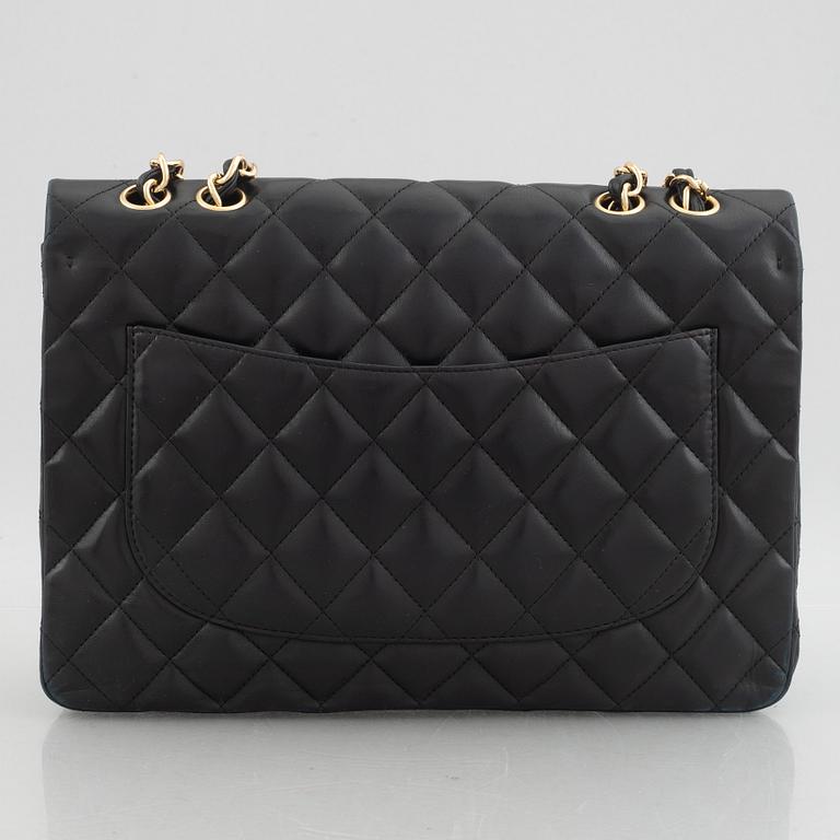 Chanel, väska, "Maxi Classic Flap Bag", 2009-10.