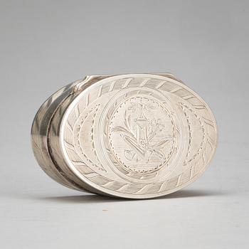 DOSA, silver, Olof Yttraeus, Uppsala, 1789.  Vikt ca 82 g.