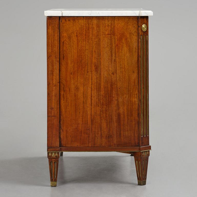 A late Gustavian mahogany commode, Stockholm, late 18th century.