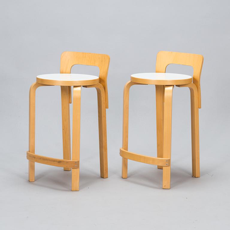 Alvar Aalto, barstolar, 2 st, modell K65, Artek 1997.