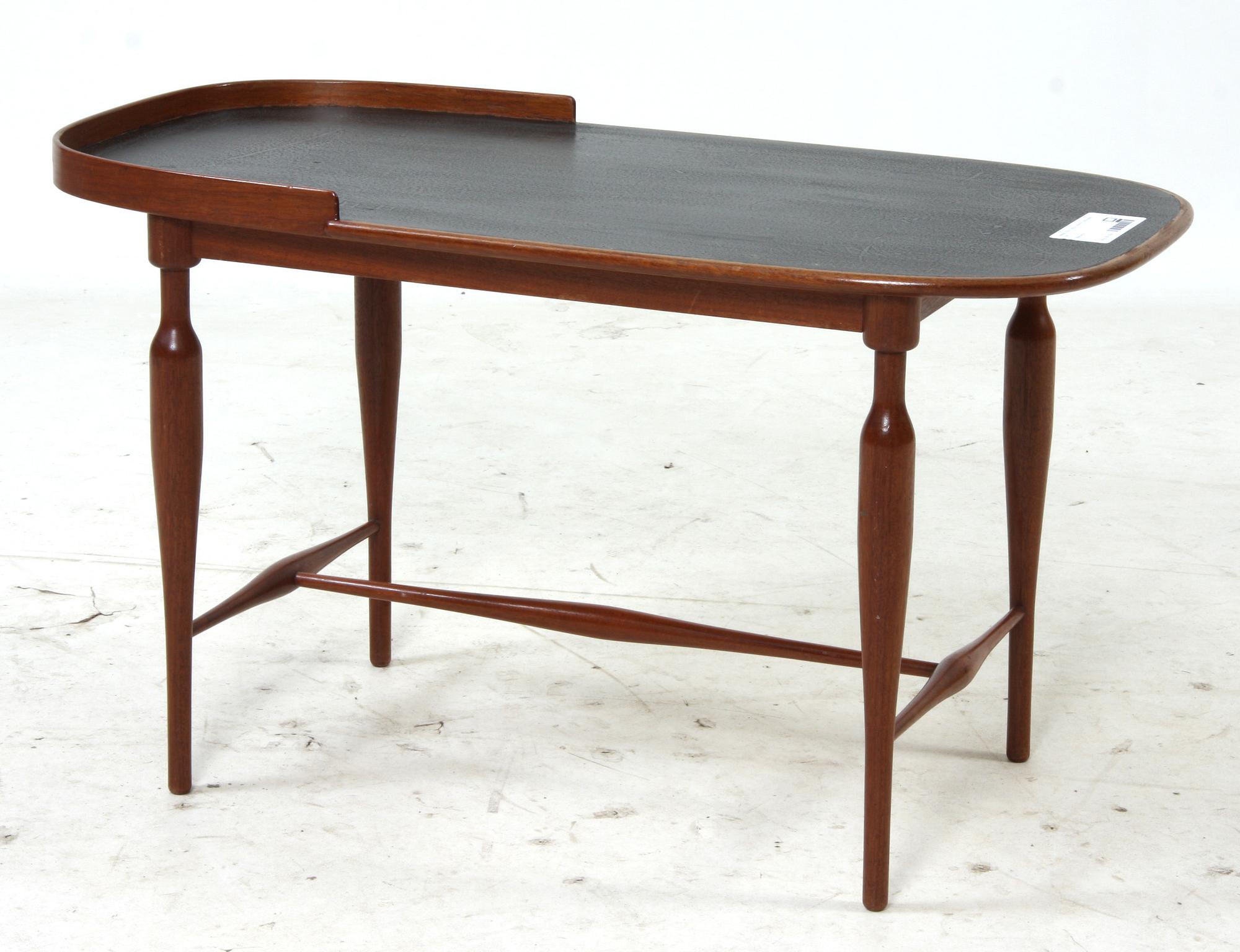 SIDE TABLE, omkring 1900-talets mitt.