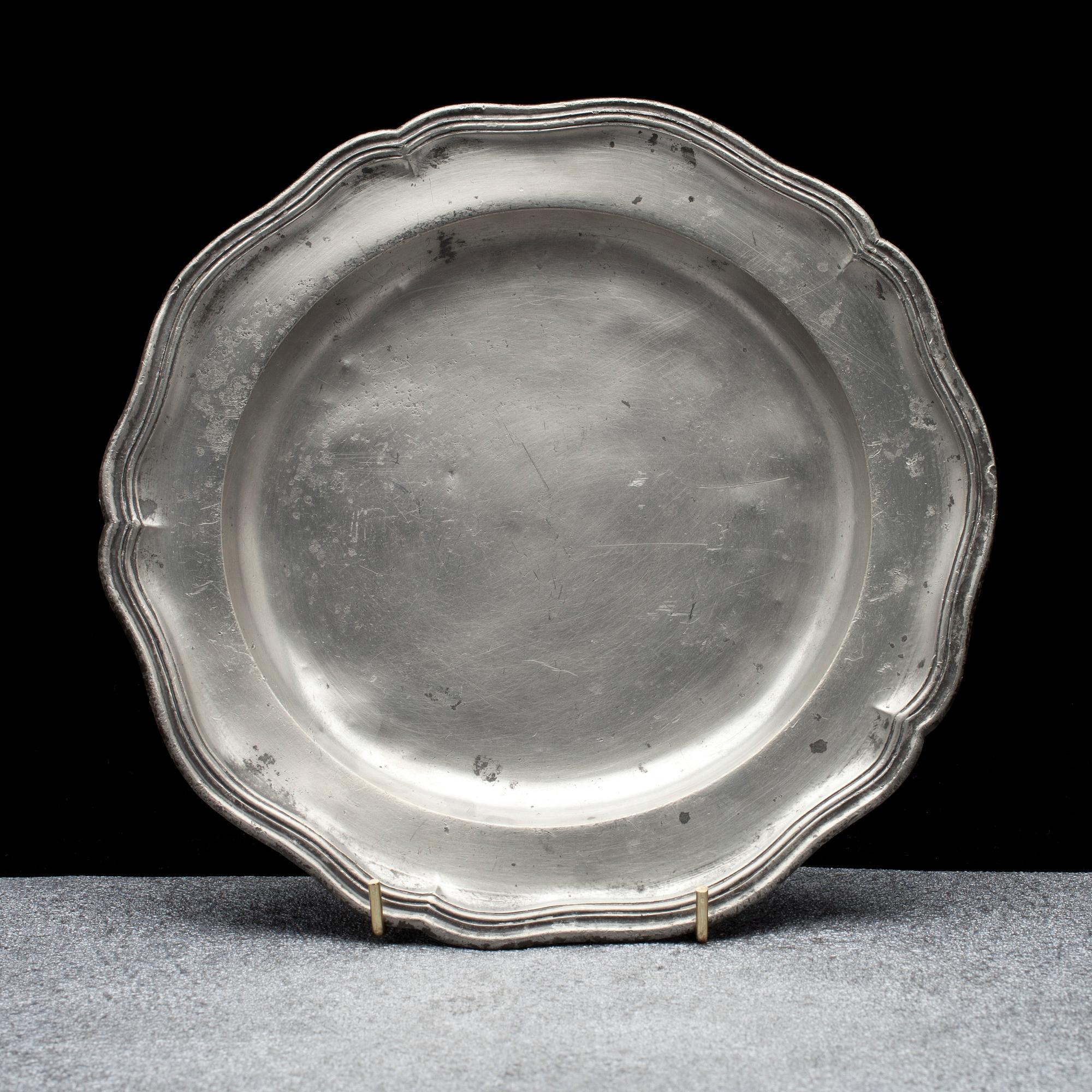 TENNTALLRIKAR, 2 st, tyska stämplar 1777.