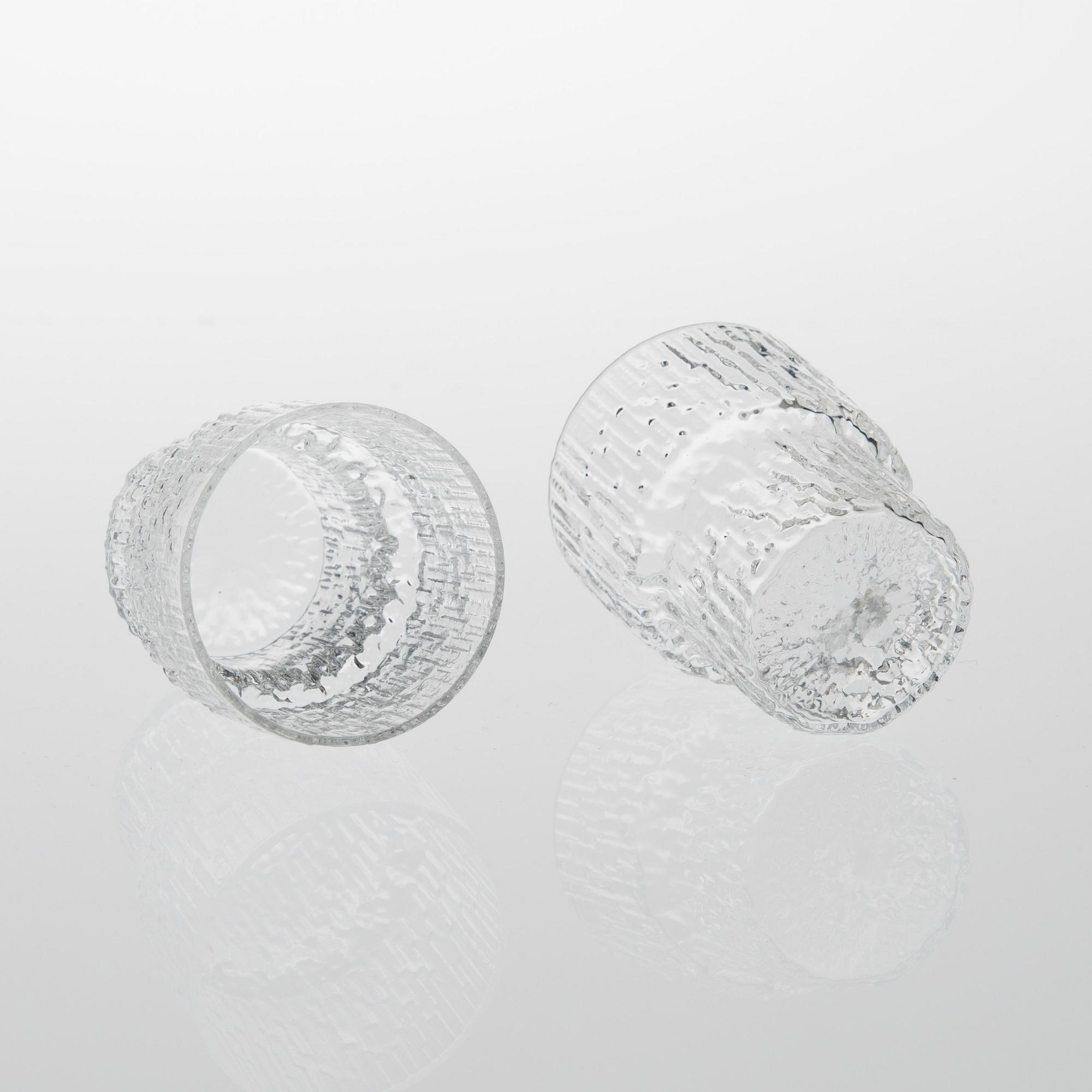 TIMO SARPANEVA, "Senaattori"-glas, 27 st, TAPIO WIRKKALA, "Paadar"-glas, 9 st, Iittala.