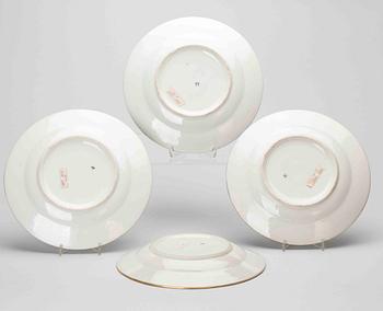 TALLRIKAR, 4 st, Kina, porslin. 1900-talets första hälft.