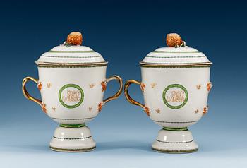 1648. A pair of enamelled jars with covers, Qing dynasty, Jiaqing (1796-1820).