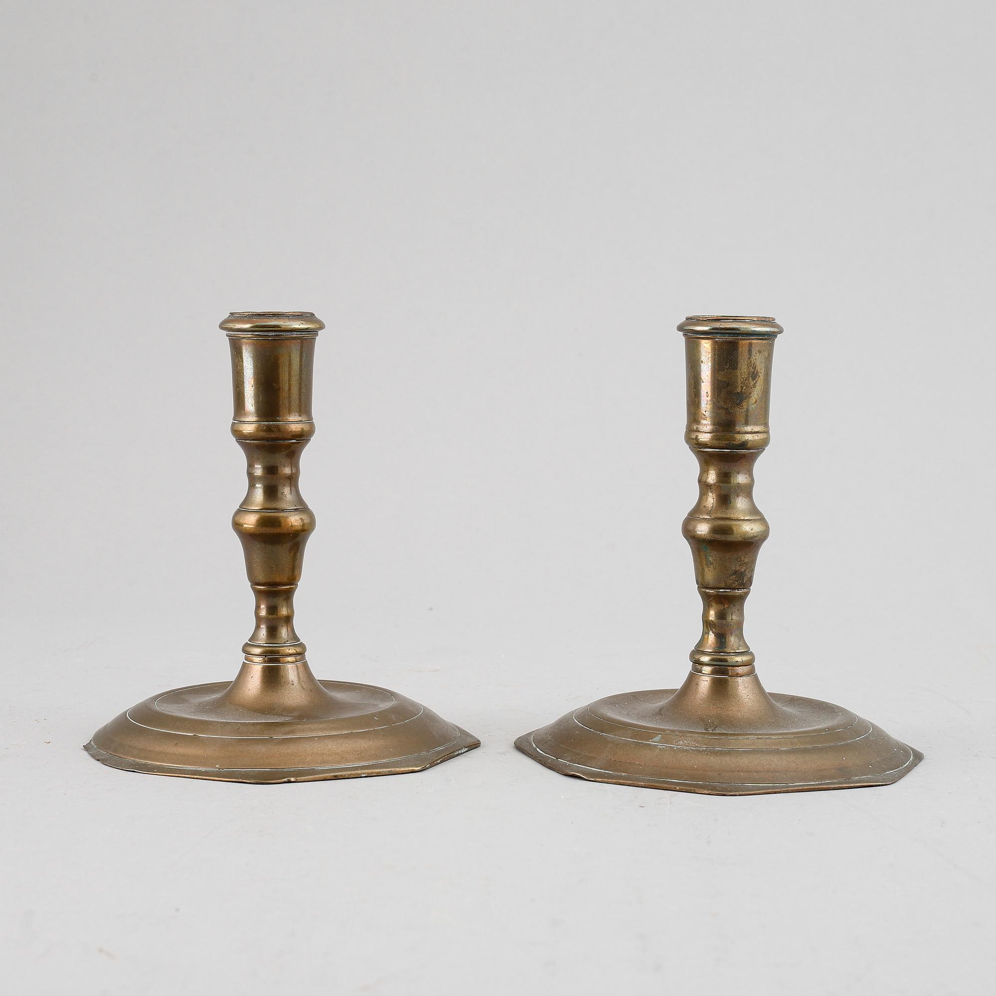 Ljusstakar, ett par, barock, 1700-tal.