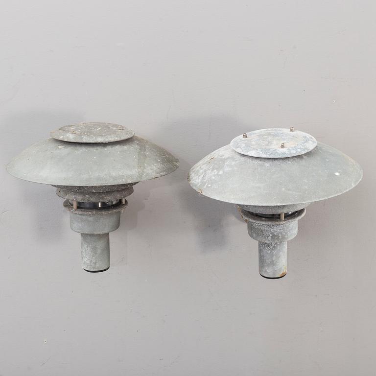 A pair of late 20th century outdoor lights.