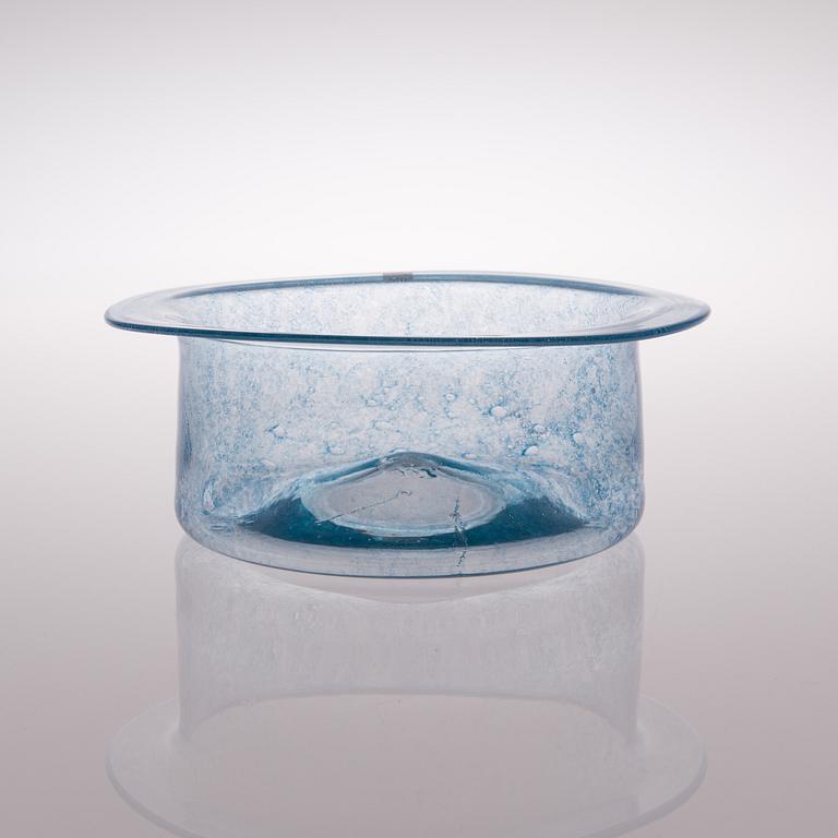 a glass bowl, Hans-Christian Wagner for Björkshult, 1960s/1970s.