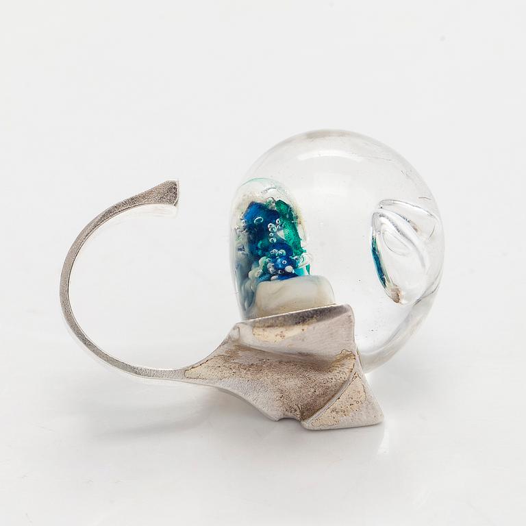 Björn Weckström, ring, "Förstelnad sjö", silver, akryl, Lapponia 1975.
