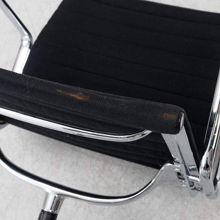 Charles & Ray Eames, armchairs, a pair, model EA 108, Vitra.