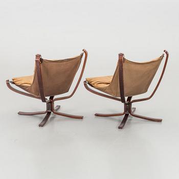 FÅTÖLJER, ett par, OCH BORD, Sigurd Ressel "Falcon", Vatne Möbler Norge, 1970-tal.