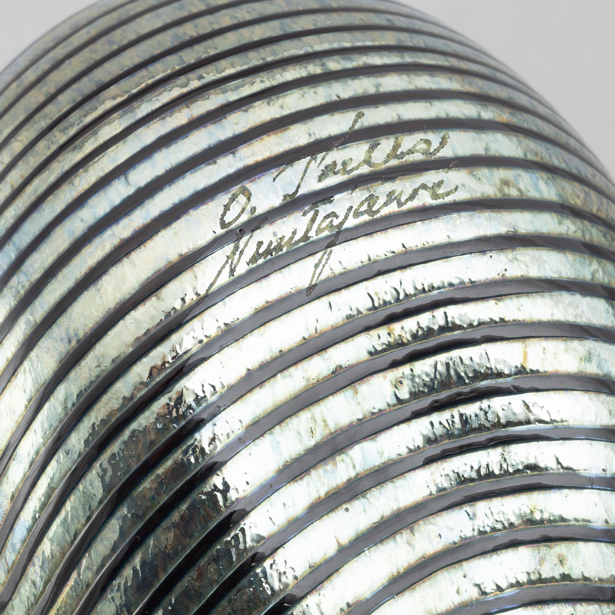 Oiva Toikka, a glass bird, Nuutajärvi, Finland.