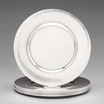 172. Johan Rohde, a set of six sterling plates, Georg Jensen, Copenhagen post 1945, design nr 587C.