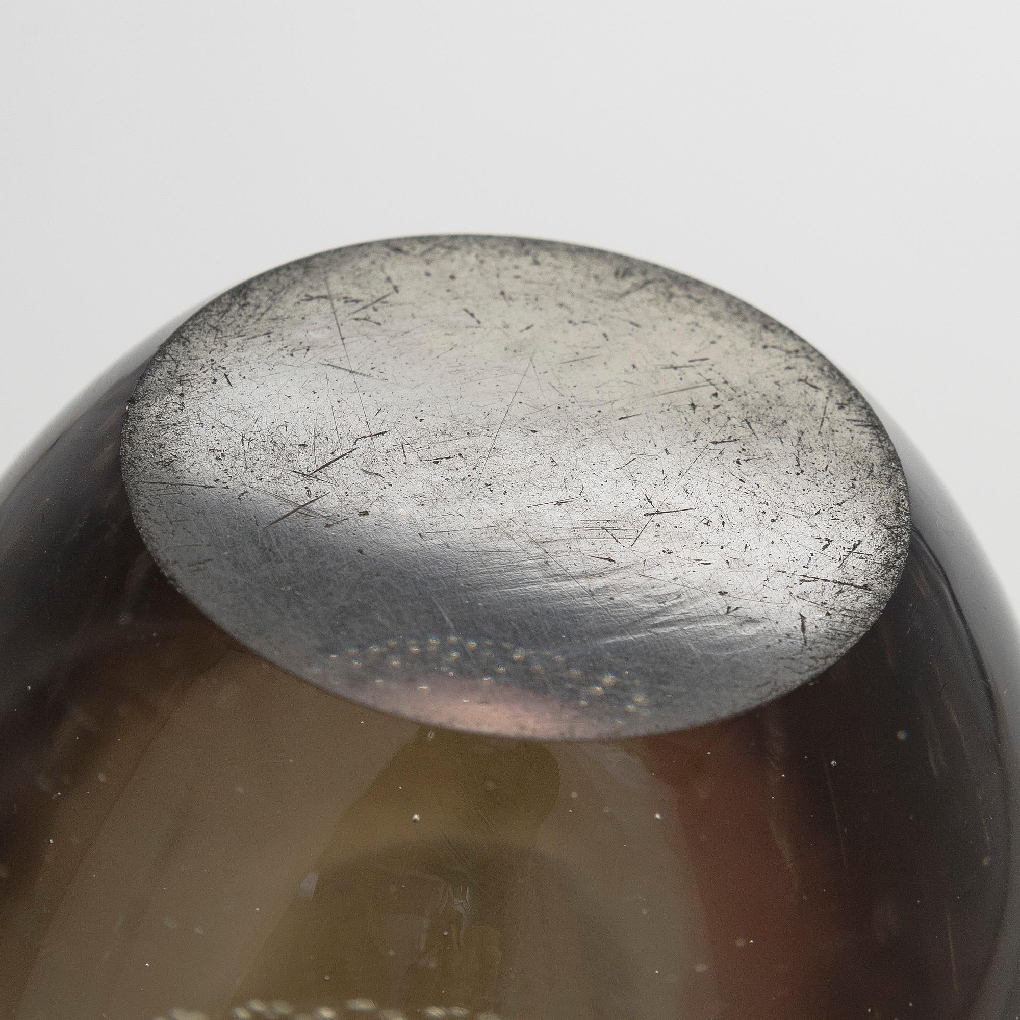 Gunnel Nyman, A glass vase model 'GN 25', signed G. Nyman Nuutajärvi Notsjö.