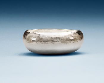 An Olle Ohlsson oblong sterling bowl, Stockholm 1977.