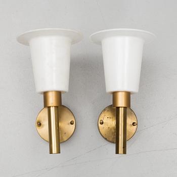 UNO & ÖSTEN KRISTIANSSON, a pair of brass wall light from Luxus.