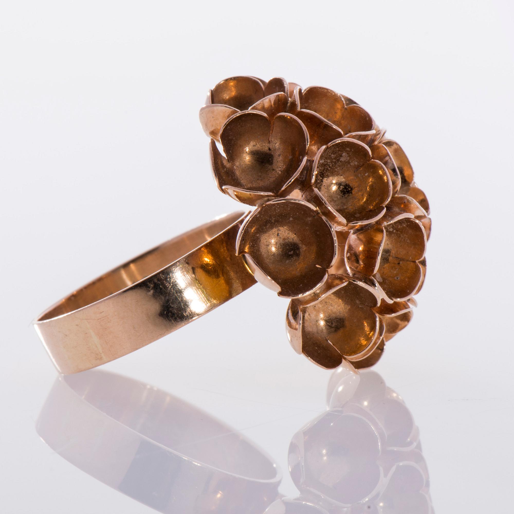 RING, 14K guld. Liisa Vitali, Kultakeskus 1971. Vikt ca 8,8 g.