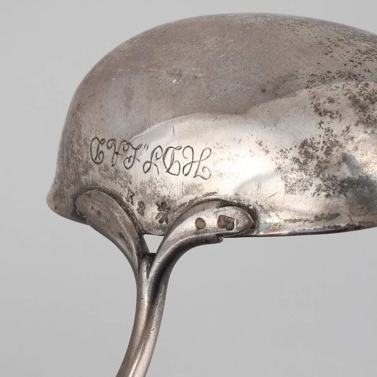 SOPPSLEV, silver, Örebro, 1792, total vikt 152 gram.