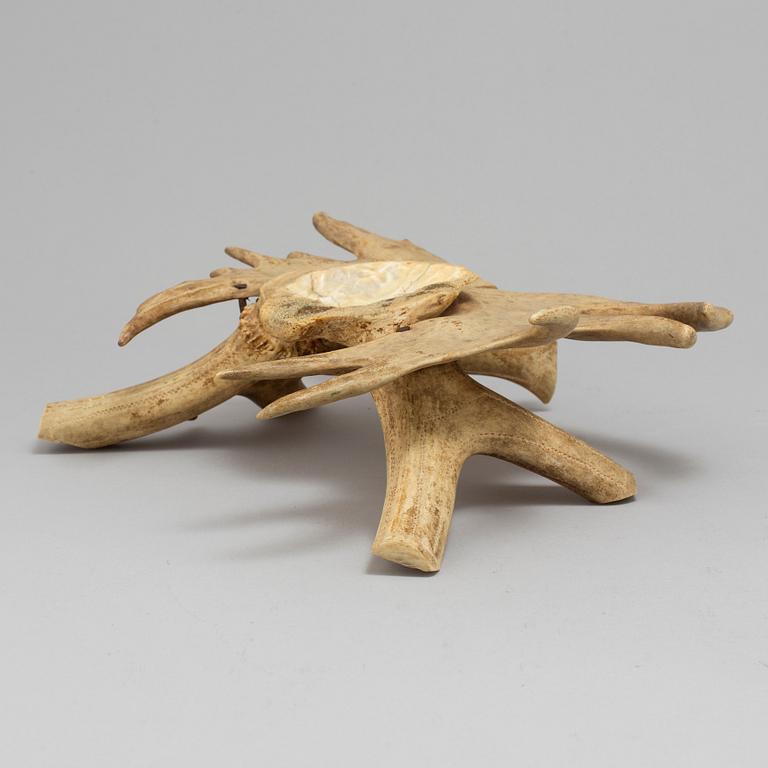 NILS NILSSON SKUM, hornmontage/skål, signerad och daterad 1933.