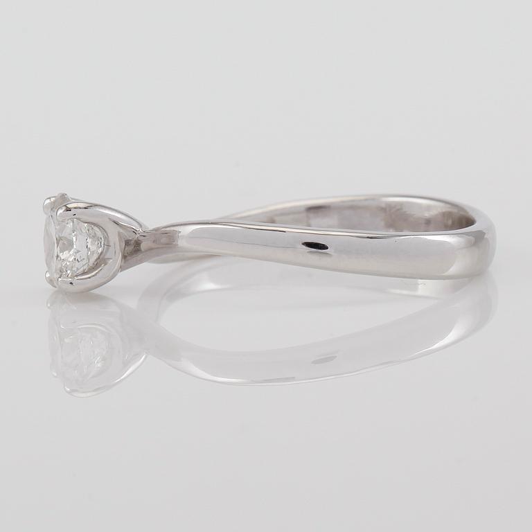 RING, 18K vitguld och diamant ca 0.70 ct.