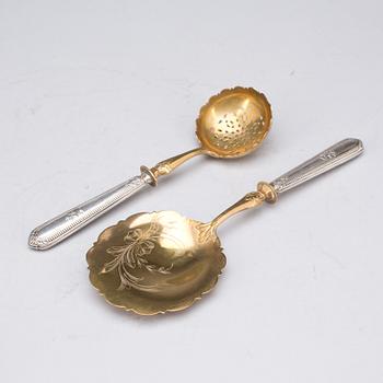 DESSERTGARNITYR, 2 delar, mässing och silver.