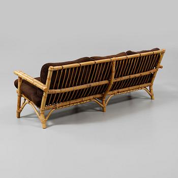 SOFFA , samt FÅTÖLJER, ett par, 1900-talets andra hälft.