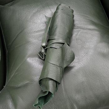 Josef Frank, fåtölj, modell 568, Firma Svenskt Tenn, 1900-talets mitt.