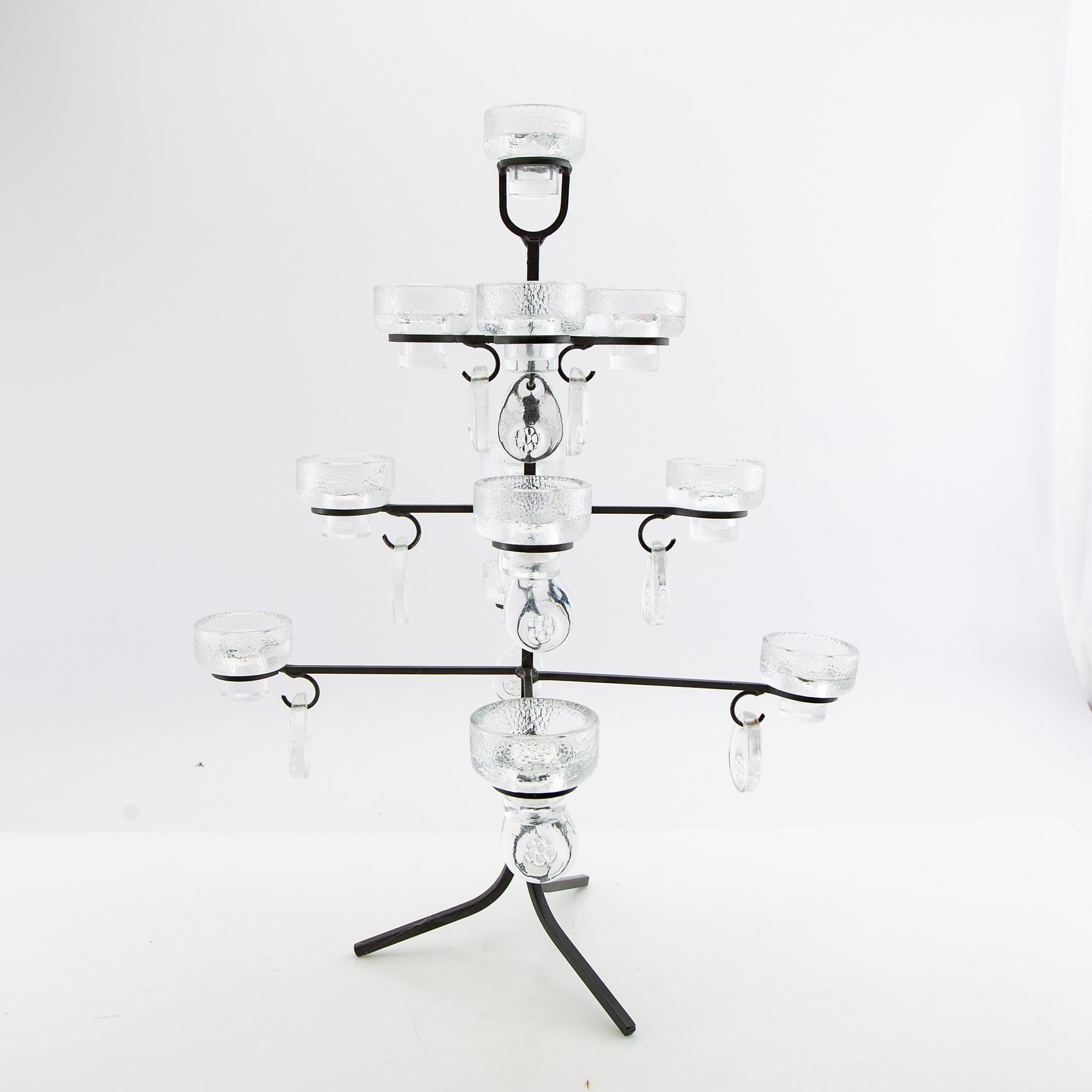 Kandelaber smide och gjutet glas 1900-talets andra hälft.