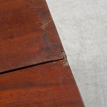 A late Gustavian mahogany card table, late 18th century.