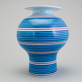 STIG LINDBERG, a faience vase, Gustavsberg 1960s.