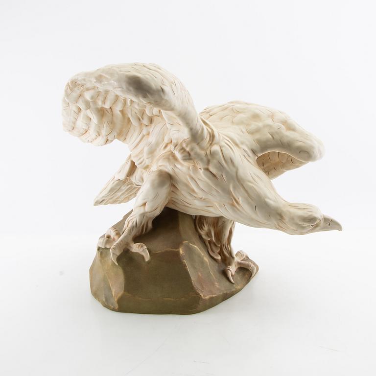 Skulptur Royal Dux 1900-talets mitt porslin.