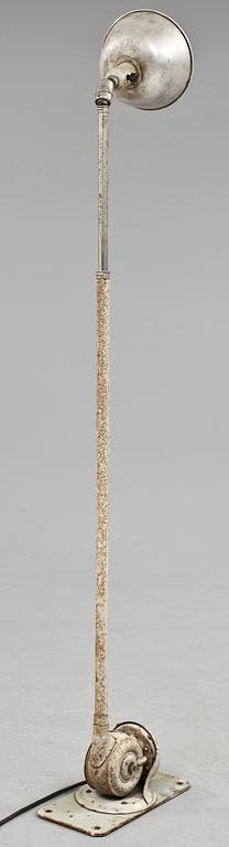 INDUSTRILAMPA, "Triplex", design Johan Petter Johansson, 1940-1950-tal.