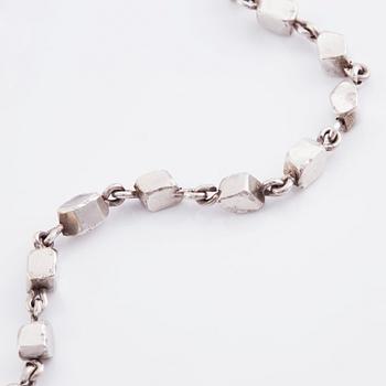 Rey Urban, a sterling silver necklace/bracelet combination,  Stockholm 1983 och 1984.