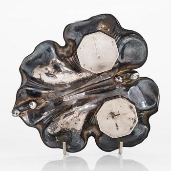 A Neo Rococo silver and cameo glass ink stand, maker's mark of Roland Mellin, Helinki 1860.